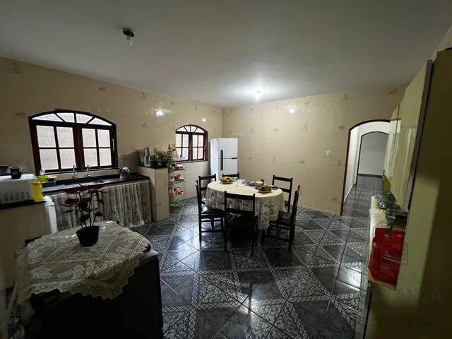 Casa para Venda em São José dos Campos - 5